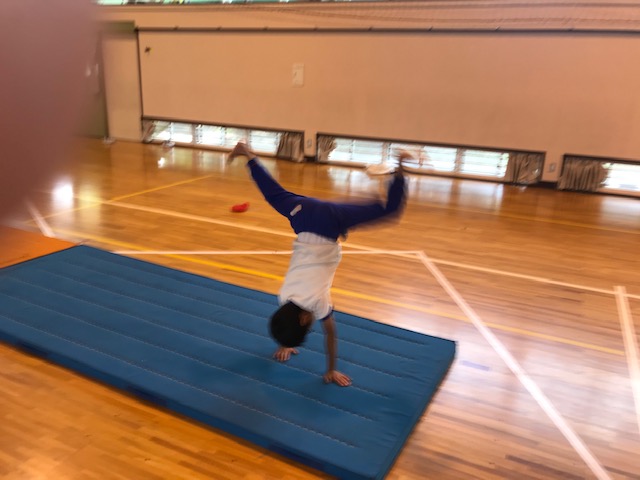 倒立